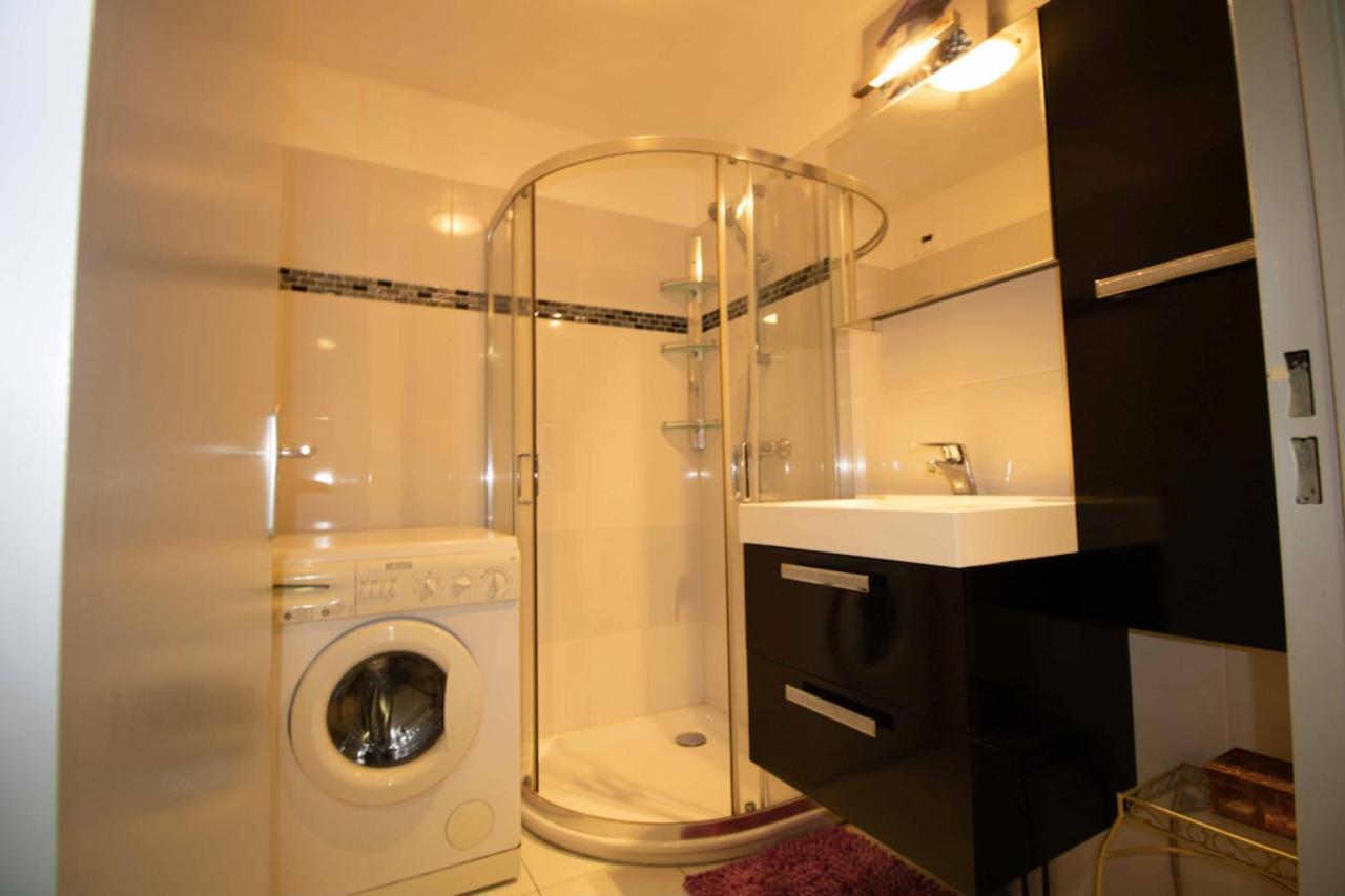 Cosy 35 M2 With Balcony In A Quiet Residence Fréjus 外观 照片